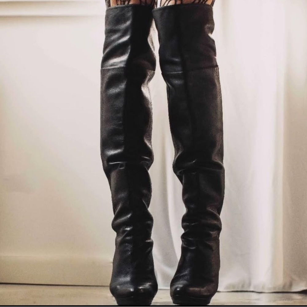 Giselle 120 Jimmy Choo Black Leather Knee-High Boots